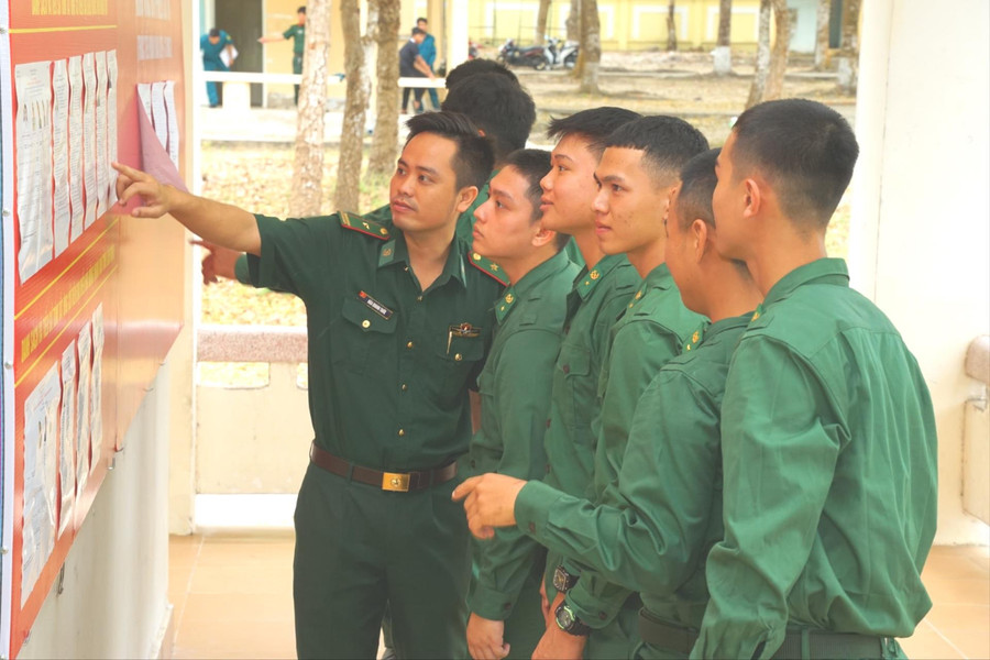 Tiểu đoàn Huấn luyện - Cơ động 2 sẵn sàng cho ngày bầu cử sớm