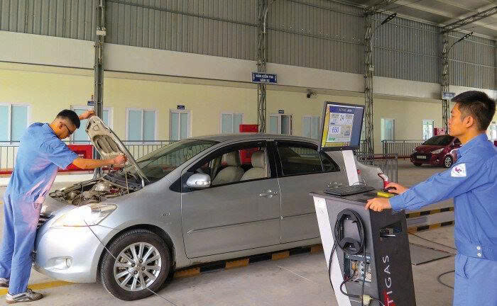 Lâm Đồng triển khai đăng kiểm điện tử và kiểm định khí thải ô tô