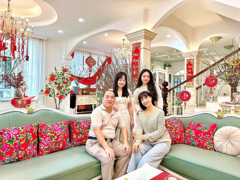 Nhạc sĩ Minh Khang và Thúy Hạnh: Từ hành trình vượt khó đến tổ ấm biệt thự 11 tỷ đồng