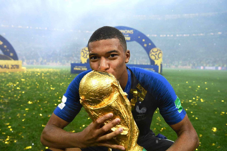 Kylian Mbappe tại World Cup 2018: Màn trình diễn rực rỡ và cuộc chuyển giao quyền lực vĩ đại