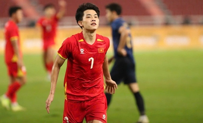 Nguyễn Đình Bắc thụ án treo giò tại đội tuyển Việt Nam theo quy định đặc biệt của AFC