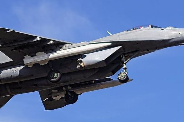 Serbia tích hợp tên lửa CM-400AKG của Trung Quốc cho tiêm kích MiG-29SM