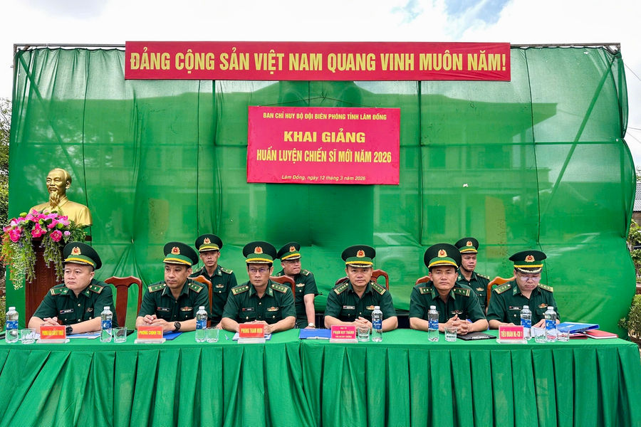 Bộ đội Biên phòng tỉnh Lâm Đồng khai giảng khóa huấn luyện chiến sĩ mới năm 2026