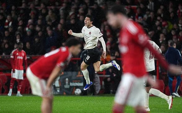 Nottingham Forest 0-1 FC Midtjylland: Nỗi ám ảnh dứt điểm tại City Ground