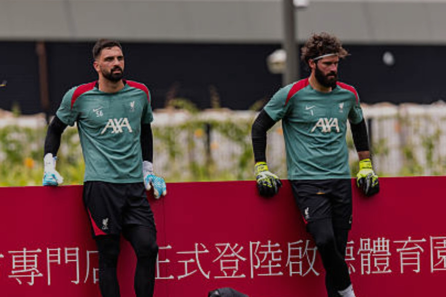 Liverpool giữ chân Alisson đến năm 2027: Kịch bản nào cho tương lai Mamardashvili?