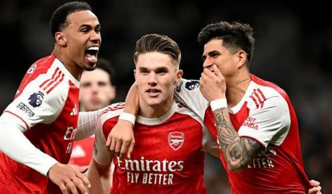 Arsenal và tranh cãi nhà vô địch nhàm chán nhất lịch sử: Sự thực dụng hay bản lĩnh lên ngôi?