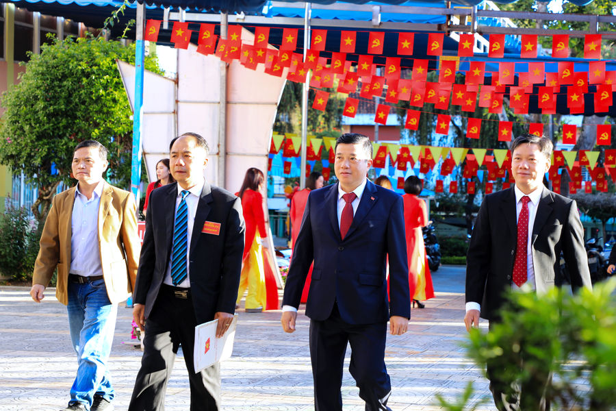 Công bố kết quả bầu cử và danh sách những người trúng cử ĐBQH khóa XVI