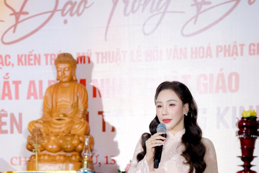 Hồ Quỳnh Hương ra mắt album Những ngày yên: Tụng kinh tiếng Việt giúp khai mở tâm trí