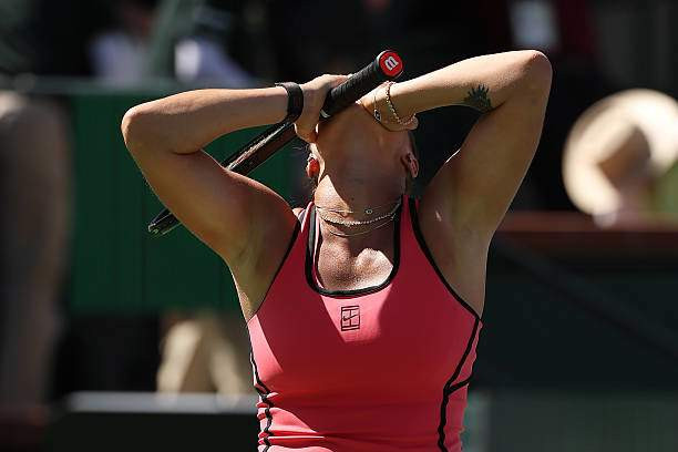 Sabalenka ngược dòng hạ Rybakina, lần đầu vô địch Indian Wells sau màn tie-break nghẹt thở