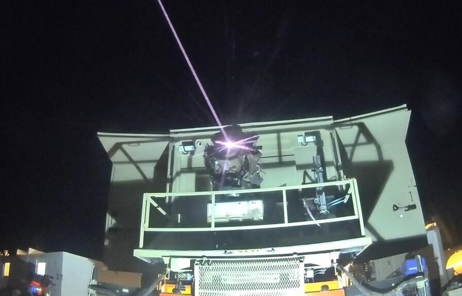 Israel triển khai vũ khí laser Iron Beam và dàn tên lửa tối tân tại Trung Đông