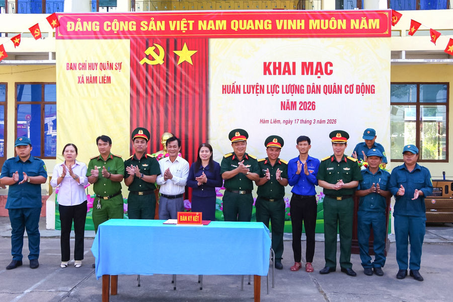 Bộ CHQS tỉnh Lâm Đồng huấn luyện điểm dân quân cơ động tại Hàm Liêm