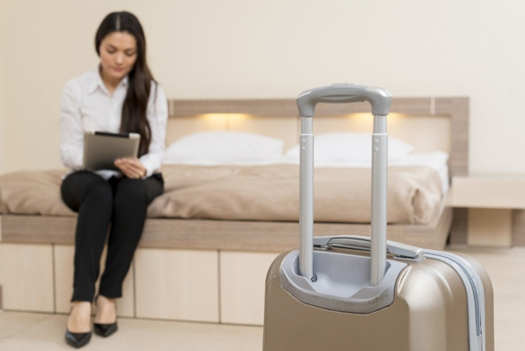 Chụp ảnh phòng khách sạn ngay khi nhận: Bí quyết đơn giản để bảo vệ quyền lợi du khách