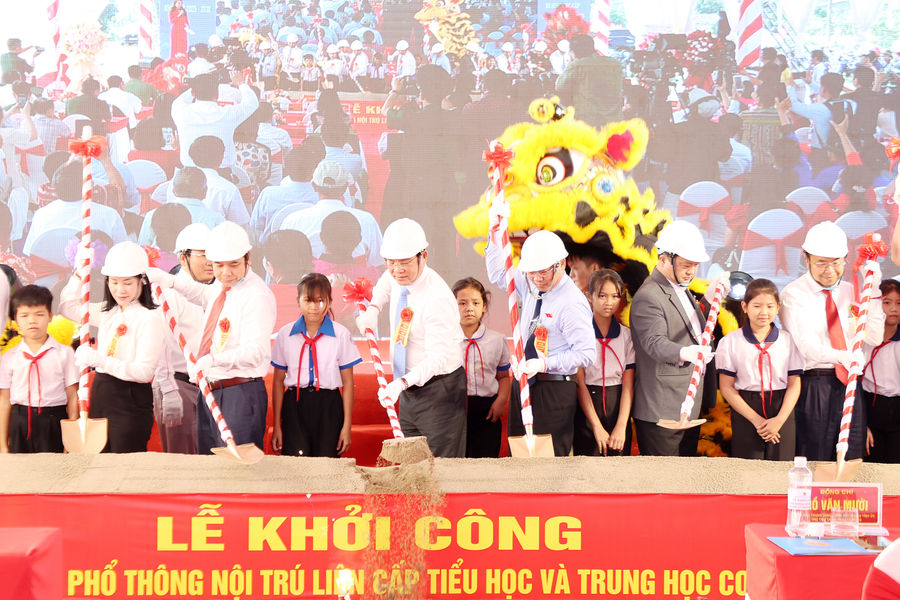 Lâm Đồng khởi công 3 trường nội trú liên cấp tại các xã biên giới