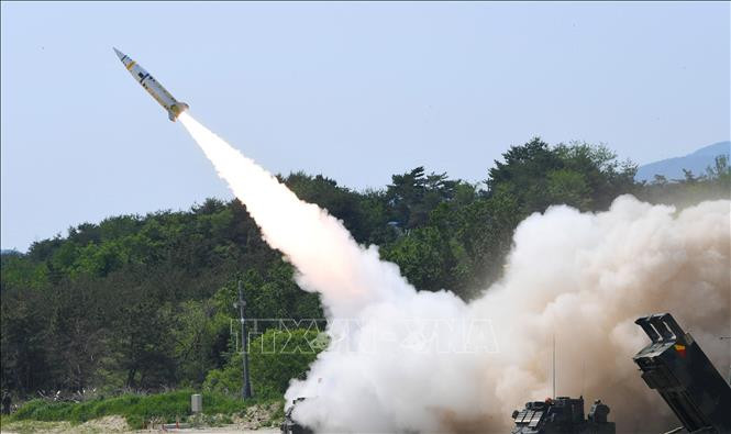Hải quân Mỹ phát triển tên lửa siêu thanh ALRRM giá rẻ đạt tốc độ Mach 4