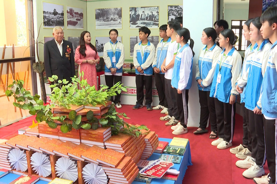 Triển lãm “Lâm Đồng - Viết tiếp bản hùng ca” tại Bắc Gia Nghĩa