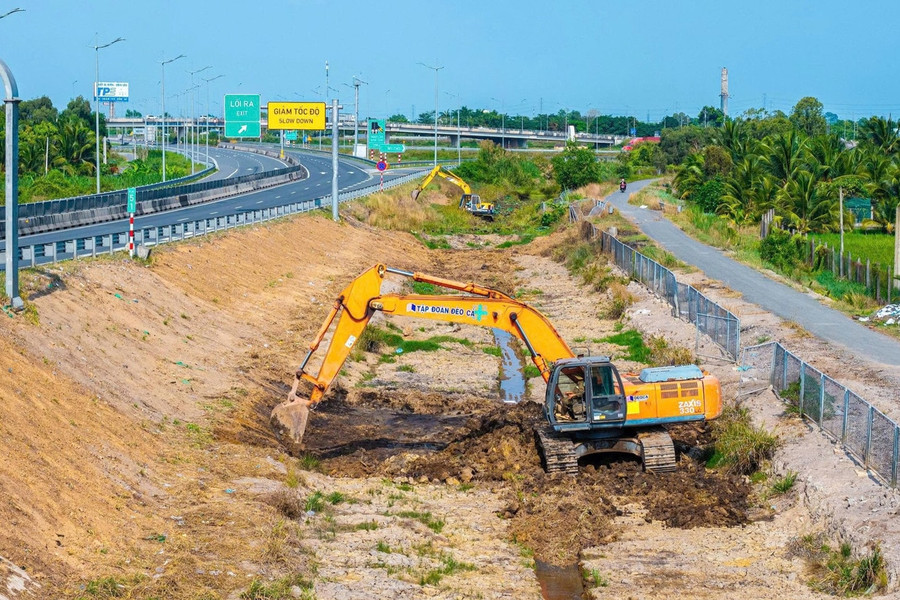 Nhiều dự án giao thông trọng điểm tại miền Tây đối mặt rủi ro chậm tiến độ vì thiếu đá xây dựng