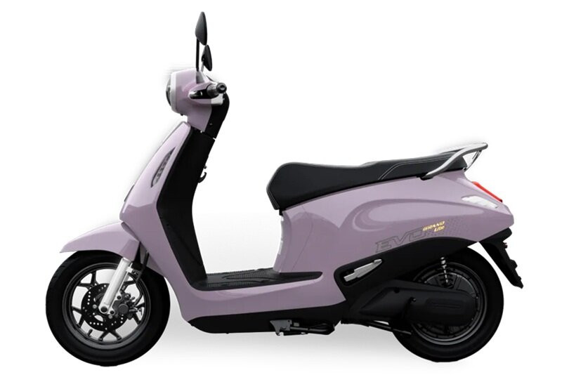 VinFast Evo Grand và Grand Lite giảm giá sâu: Chỉ từ 16 triệu đồng cho xe máy điện hai pin