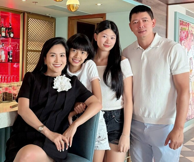 Hành trình 18 năm hôn nhân của siêu mẫu Bình Minh và doanh nhân Anh Thơ