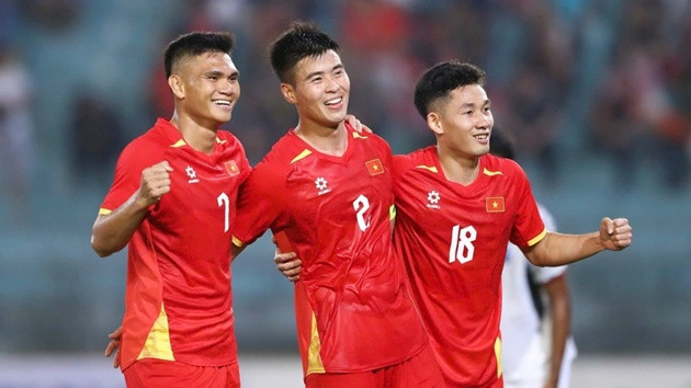 Tuyển Việt Nam thắng áp đảo 3-0: Truyền thông Đông Nam Á dè chừng vũ khí bóng chết