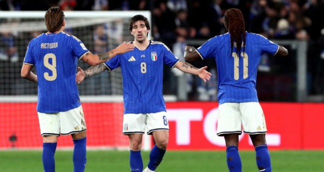 Italia tiến vào chung kết play-off World Cup 2026 sau chiến thắng 2-0 trước Bắc Ireland