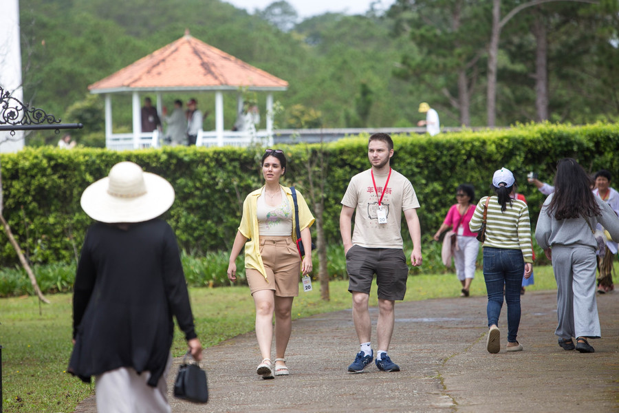 Building smoke-free tourism environments
