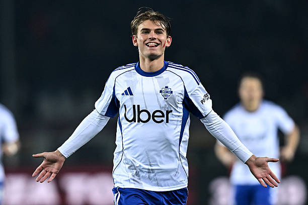 Manchester United sẵn sàng bạo chi 120 triệu euro cho bộ đôi Eduardo Camavinga và Nico Paz