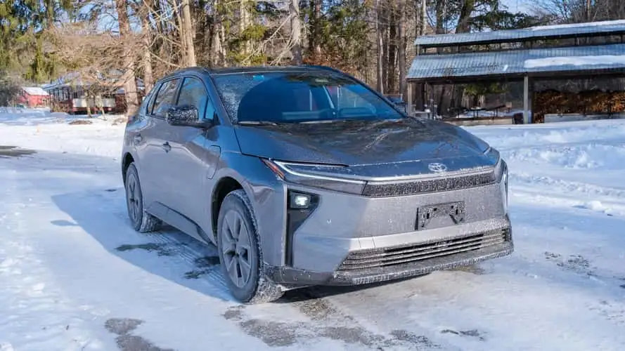 Đánh giá Toyota bZ 2026: Cải thiện tầm vận hành vượt trội nhưng vẫn còn rào cản phần mềm