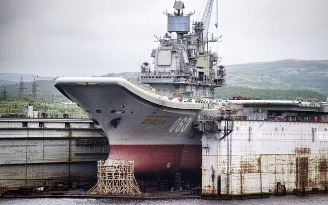 Hiện trạng và thông số kỹ thuật tàu sân bay Admiral Kuznetsov của Hải quân Nga