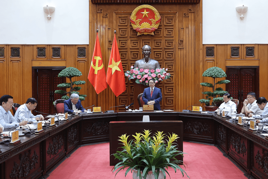 Thủ tướng Phạm Minh Chính: Xây dựng ngay kho dầu thô tại Nghi Sơn và tính toán các địa điểm khác