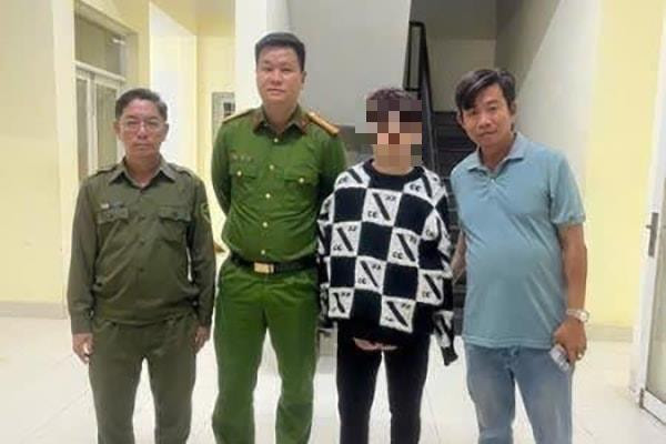 Công an xã Sơn Mỹ bắt giữ đối tượng, đưa đi cai nghiện bắt buộc sau 1 năm lẩn trốn
