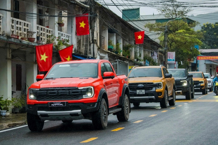 Xe bán tải có phải tuân thủ biển cấm ô tô tải?