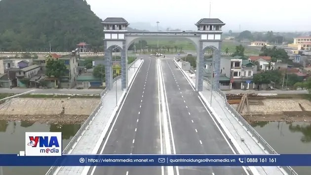 Cầu Tân Lang bắc qua sông Đáy: Công trình nghìn tỷ tích hợp tháp vọng cảnh độc đáo