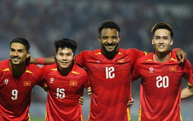 Bộ ba Xuân Son, Hoàng Hên và Duy Mạnh áp đảo đội hình tiêu biểu Asian Cup 2027