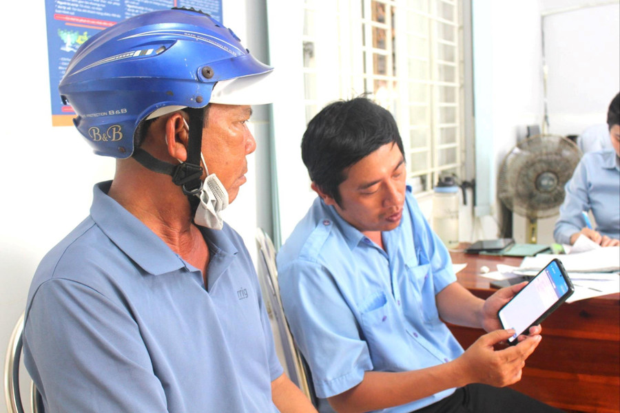 Nỗ lực đưa nhật ký điện tử đến ngư dân