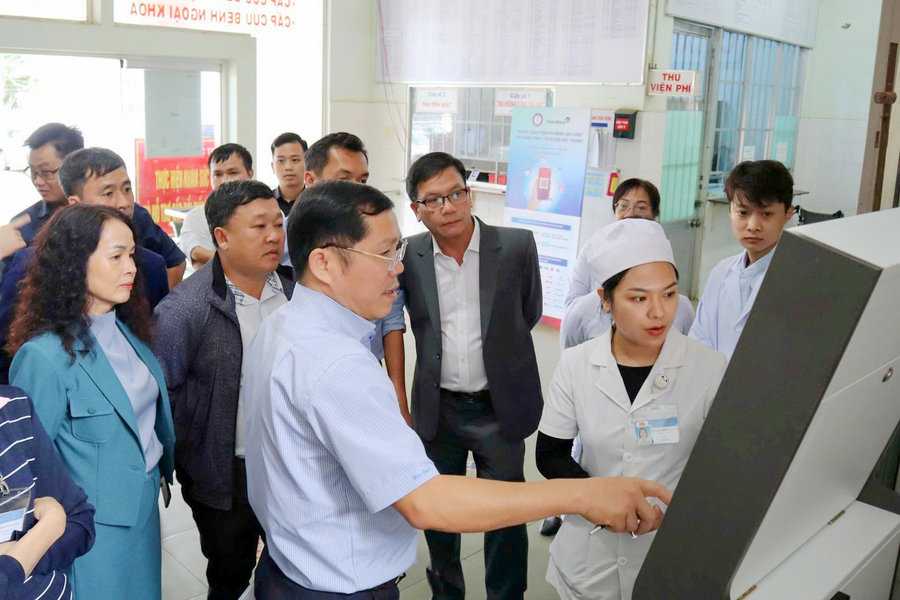 Lâm Đồng yêu cầu đẩy nhanh tiến độ triển khai hồ sơ bệnh án điện tử