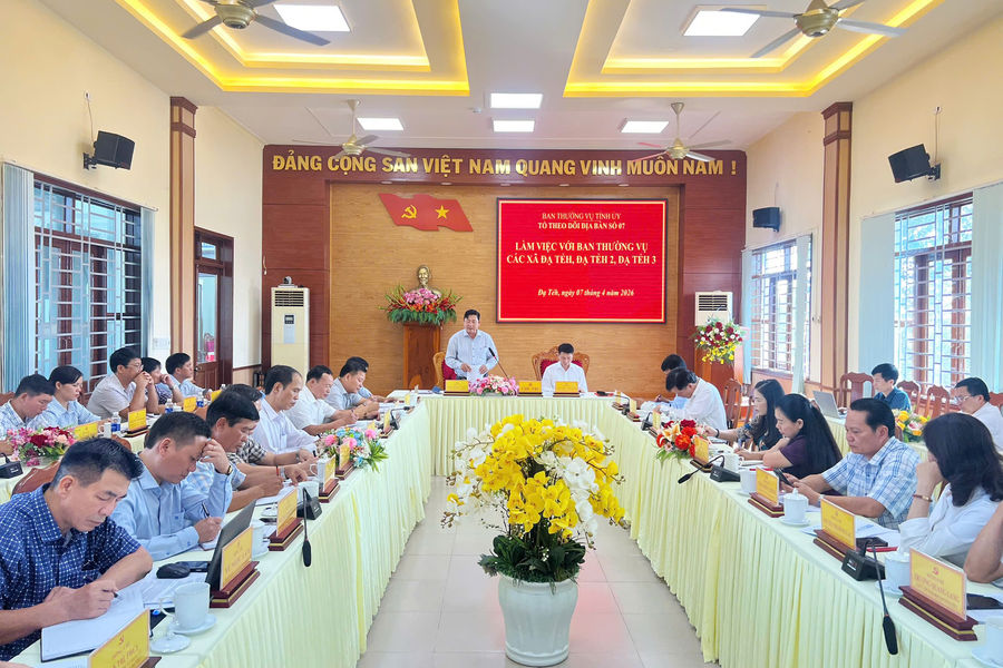 Tổ theo dõi địa bàn số 07 làm việc với Ban Thường vụ Đảng ủy các xã Đạ Tẻh