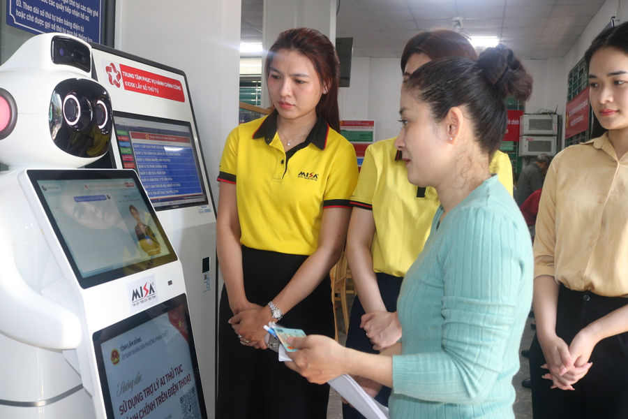 AI-powered robots help streamline public services