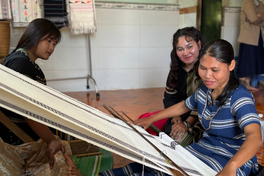 Brocade Weaving Village at the Foot of Dai Binh Mountain