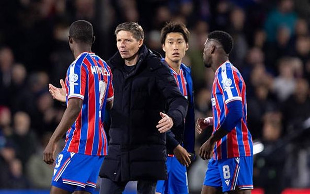 Crystal Palace đè bẹp Fiorentina 3-0: Sức mạnh tuyệt đối của Đại bàng tại Conference League