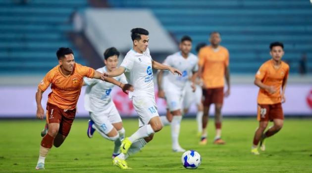 HAGL đánh bại Nam Định 2-1 ngay tại Thiên Trường bằng siêu phẩm của Ngọc Lâm
