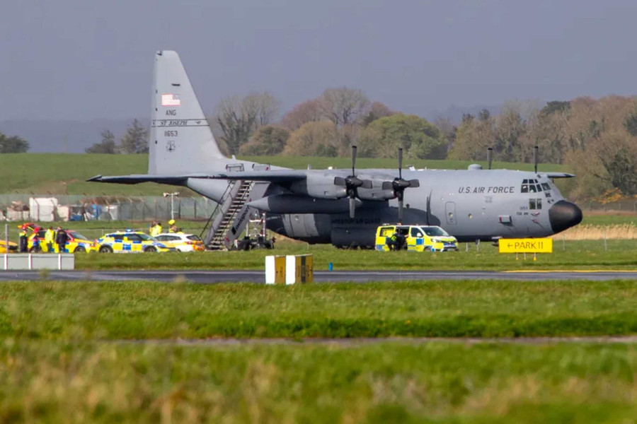 Máy bay vận tải C-130 Hercules của Không quân Mỹ bị phá hoại nghiêm trọng tại Ireland