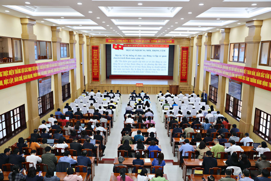 55.800 đại biểu tỉnh Lâm Đồng tham dự Hội nghị toàn quốc triển khai Nghị quyết Trung ương 2