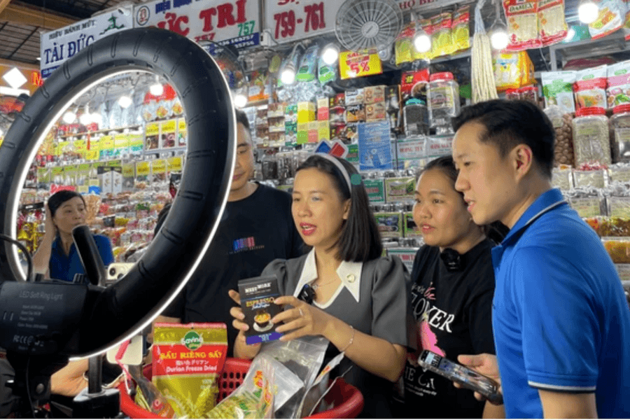 Hướng dẫn kê khai thuế khi vừa kinh doanh truyền thống, vừa kinh doanh trên sàn thương mại điện tử