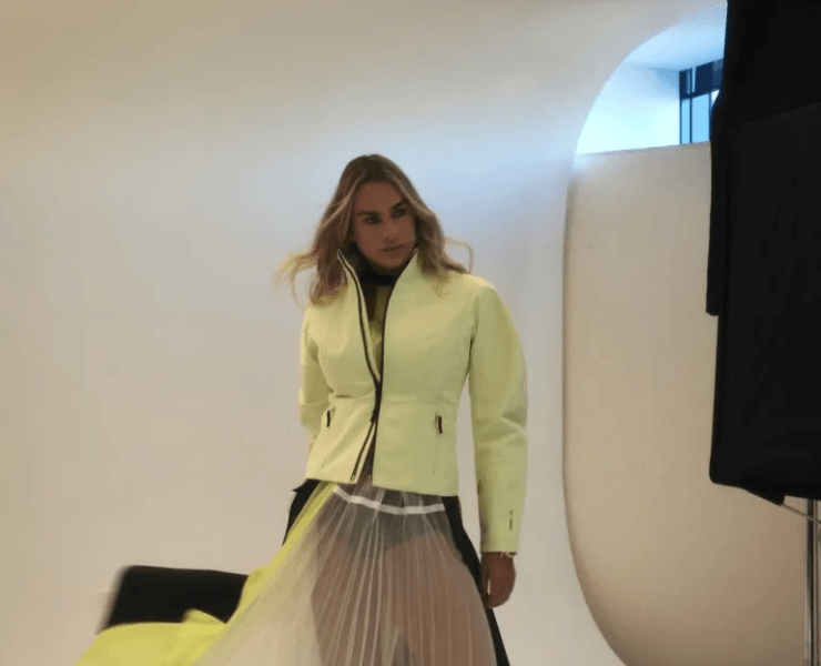 Aryna Sabalenka gây sốt với bộ ảnh xuyên thấu sau khi bảo vệ ngôi số 1 thế giới