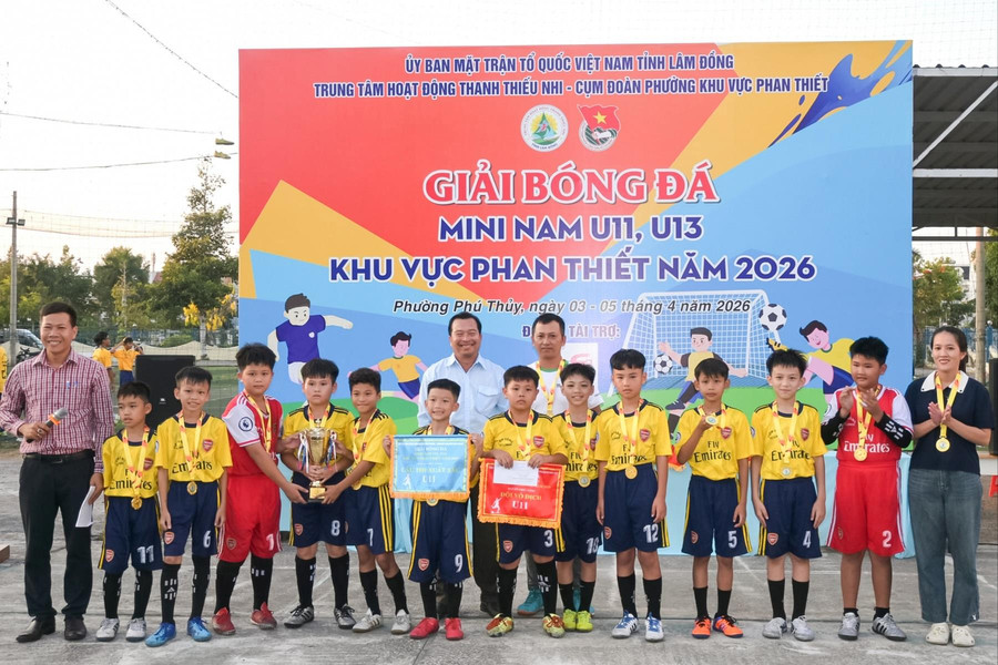 Phát triển phong trào bóng đá trong lứa tuổi thiếu niên và nhi đồng