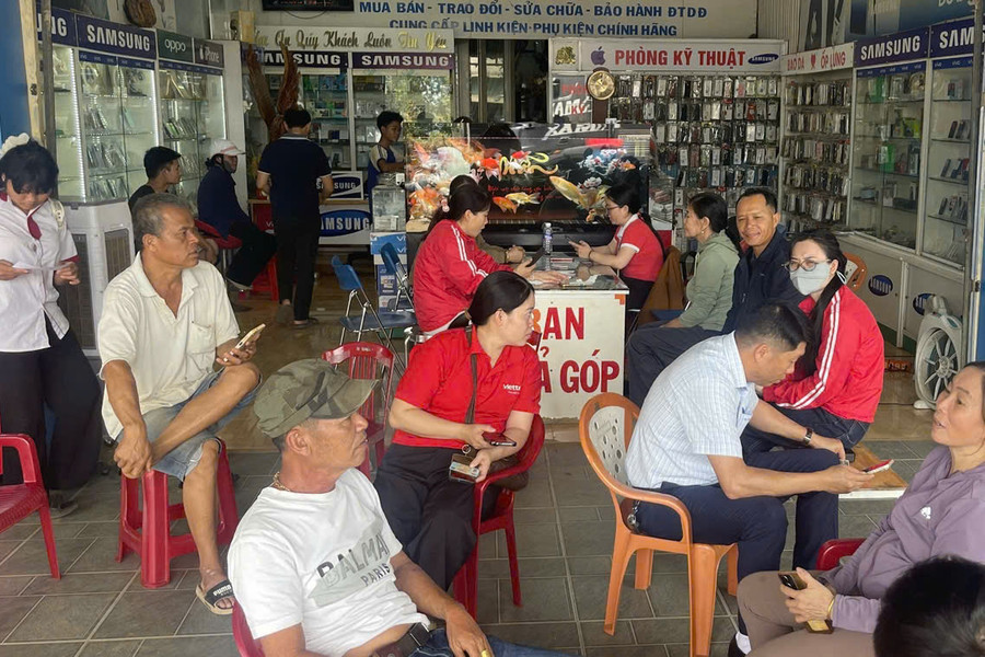 Viettel tăng cường công nghệ và nhân lực, hỗ trợ khách hàng xác thực thông tin thuê bao nhanh chóng, thuận tiện