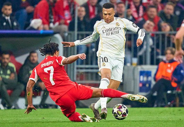 Real Madrid dừng bước tại Champions League: Kylian Mbappe và nỗi ám ảnh trắng tay