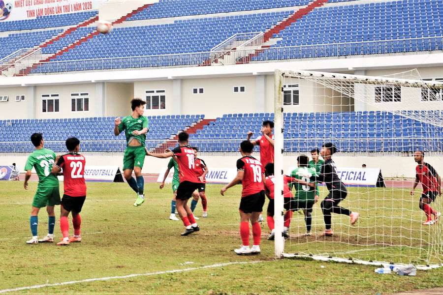 Lam Dong tops Group B after 2–1 win over Tay Ninh