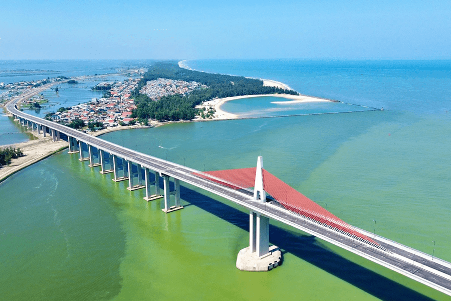 Cầu vượt biển dài nhất miền Trung tại TP. Huế dự kiến thông xe kỹ thuật ngày 30/04