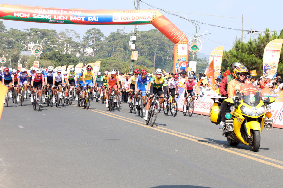 Awards presented for Stage 16 of Ho Chi Minh City Television Cycling Cup